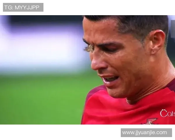 挑战你的足球眼力猜猜这些足球明星的脸究竟是谁来试试你的球迷眼光吧 挑战你的足球眼力猜猜这些足球明星的脸究竟是谁来试试你的球迷眼光吧