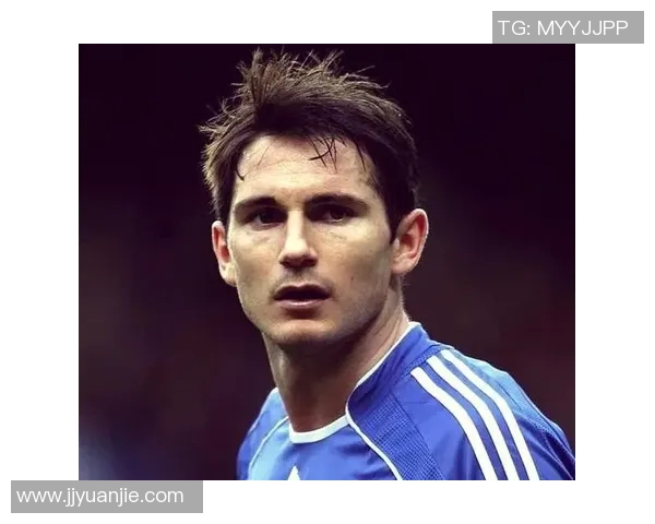 全球足球帅气球星盘点与他们的魅力风采解析 全球足球帅气球星盘点与他们的魅力风采解析